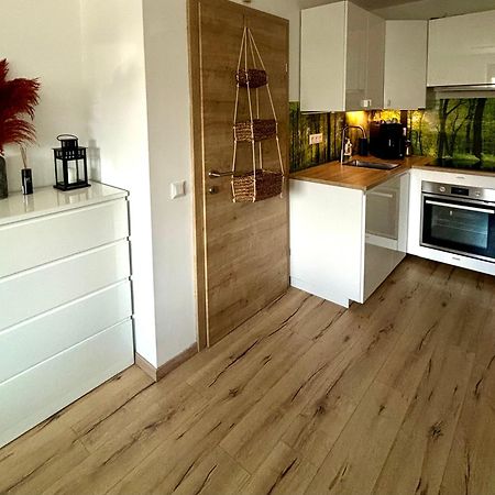 וולדן אם וורתרסי Schoene Wohnung Mit Terrasse Und Parkplatz מראה חיצוני תמונה